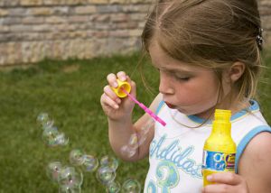 Summer activities for kids with easy to make bubble solution for children.